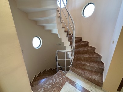 Alanya Kestel  Mah Havuzlu Ayrı Mutfaklı Satılık 3+1 Villa