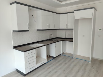 Alanya Oba Mahallesinde Yeni Binada Satılık  1+1 Daire